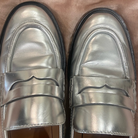 Madewell women's leather Metallic Silver Vernon Loafers size 9 - Picture 2 of 7